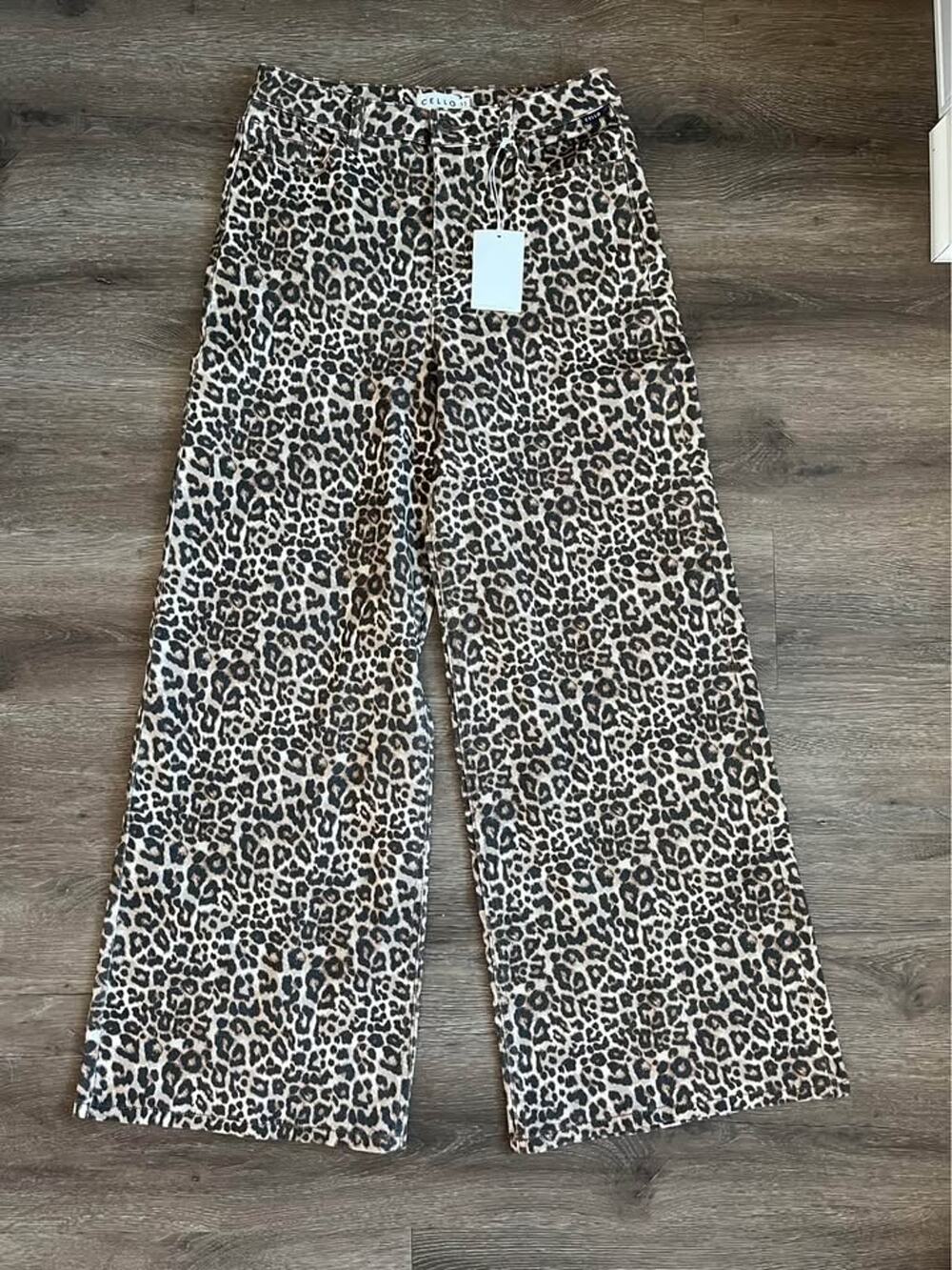 Cello Wide Leg Leopard Print Jeans Size 11